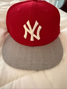 New Era Red and Gray NY Yankees Snapback Hat